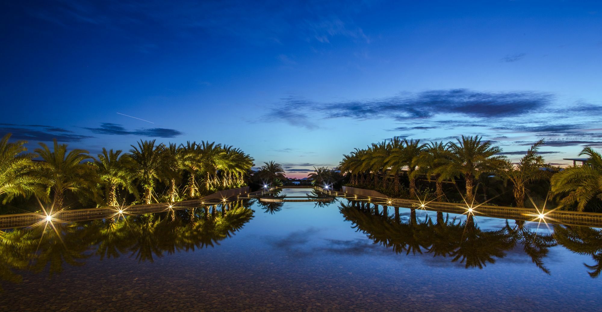 Thousand Cranes Sanya Yazhou Bay Int'L Exchange Centre,Curio By Hilton Luaran gambar